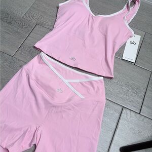 Alo Yoga Pink 2-Piece Workout Set – Women’s Size M – Tank Top & Biker Shorts